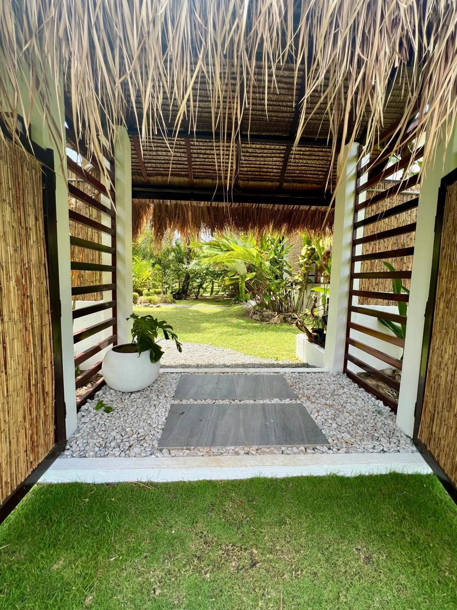 The Village Siargao General Luna  Exteriör bild